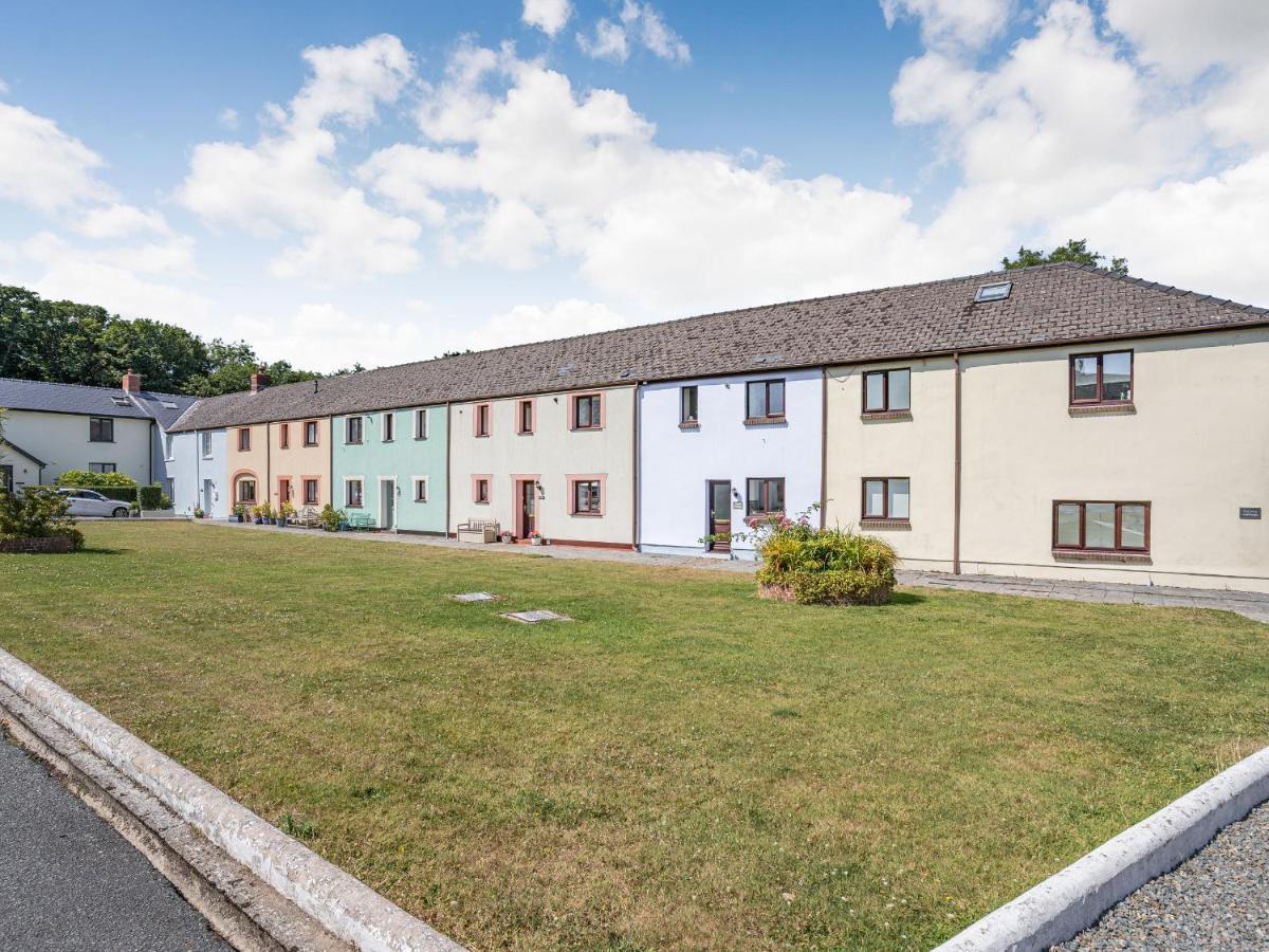 Granary Cottage Pembroke Exterior photo